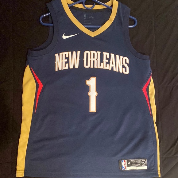 Zion Williamson jersey - Picture 1 of 6